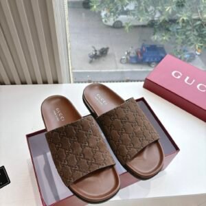 CUCCI  WOMEN