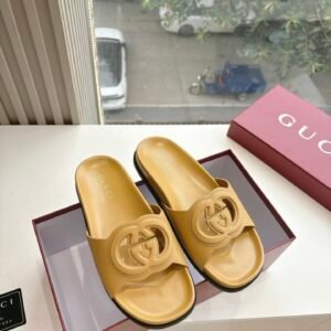 CUCCI  WOMEN