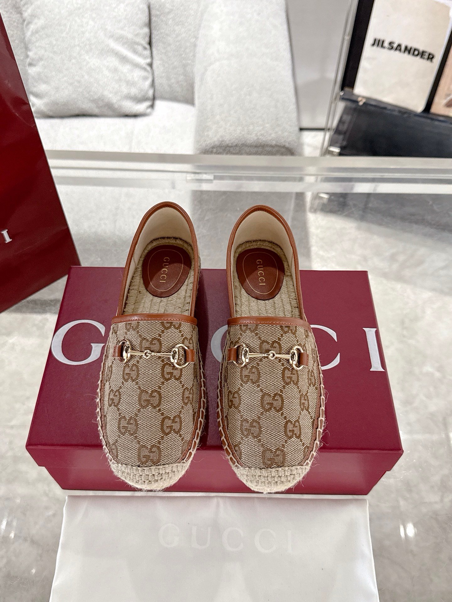 CUCCI WOMEN