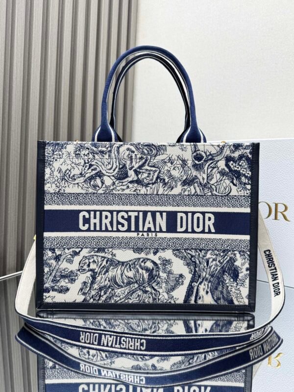 DIOR