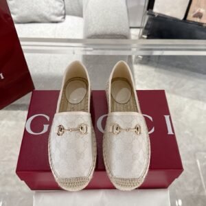 CUCCI  WOMEN