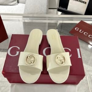 CUCCI  WOMEN