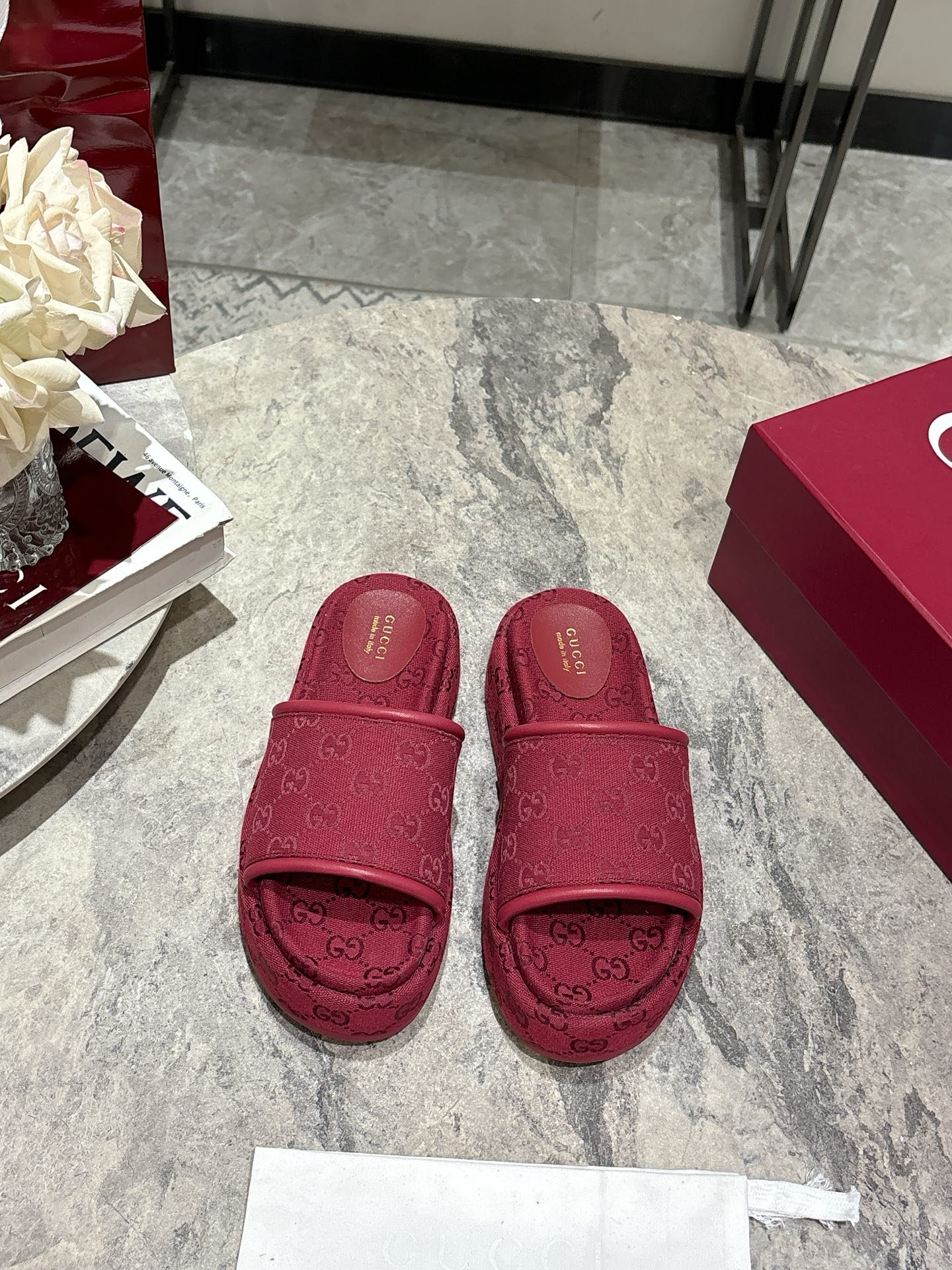 CUCCI WOMEN