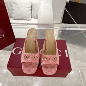 CUCCI  WOMEN