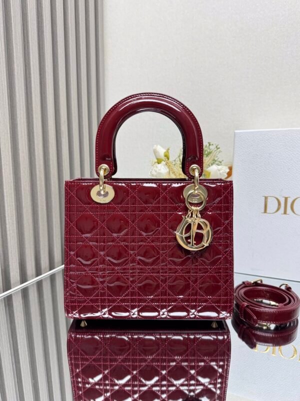 DIOR - Image 2