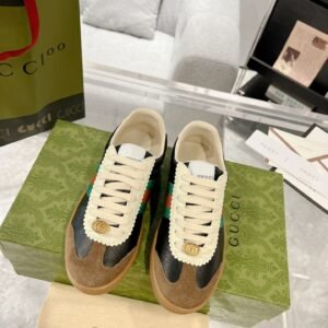 CUCCI  WOMEN