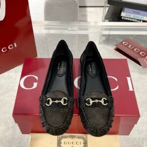 CUCCI  WOMEN