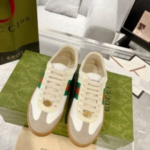 CUCCI  WOMEN