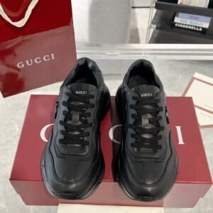 CUCCI  WOMEN