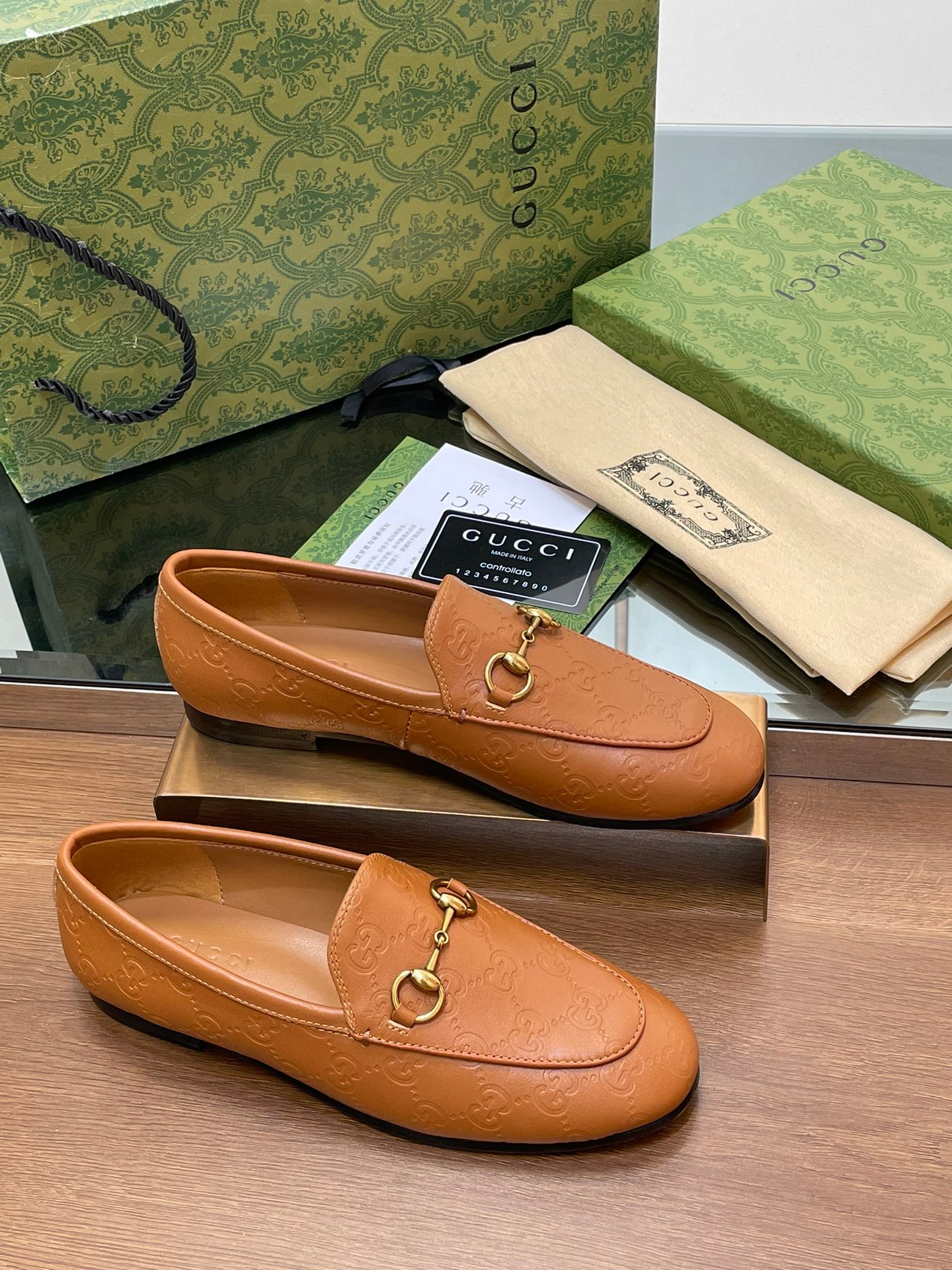 CUCCI WOMEN