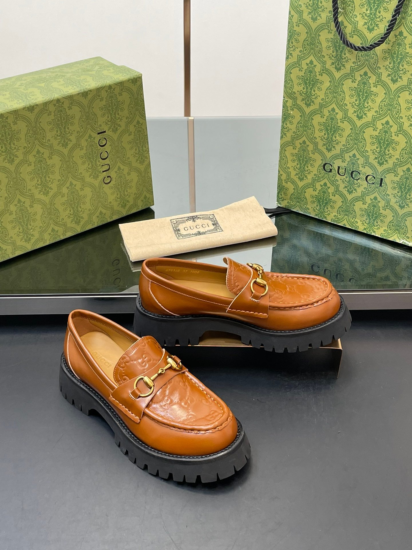 CUCCI WOMEN