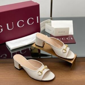 CUCCI  WOMEN