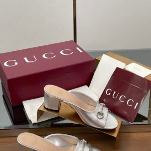 CUCCI  WOMEN