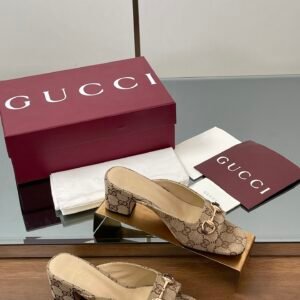 CUCCI  WOMEN