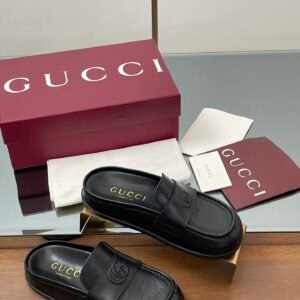 CUCCI  WOMEN