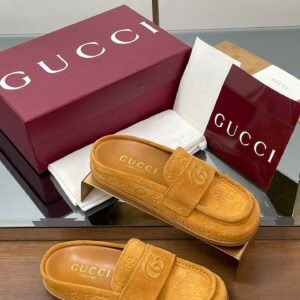 CUCCI  WOMEN