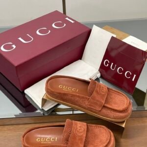 CUCCI  WOMEN