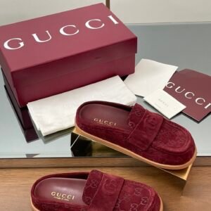 CUCCI  WOMEN