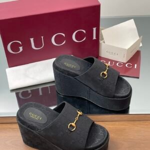 CUCCI  WOMEN