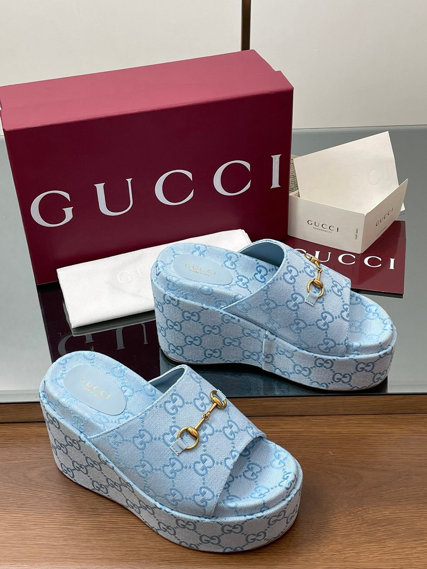 CUCCI WOMEN