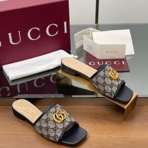 CUCCI  WOMEN