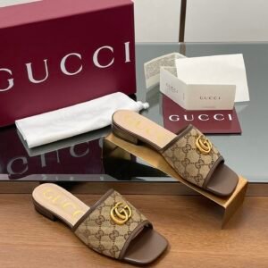 CUCCI  WOMEN