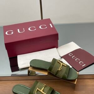 CUCCI  WOMEN