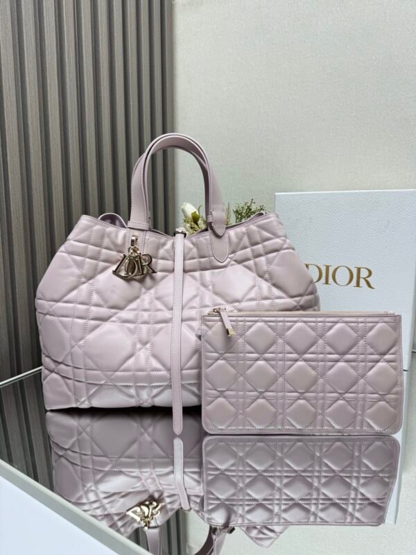 DIOR - Image 2