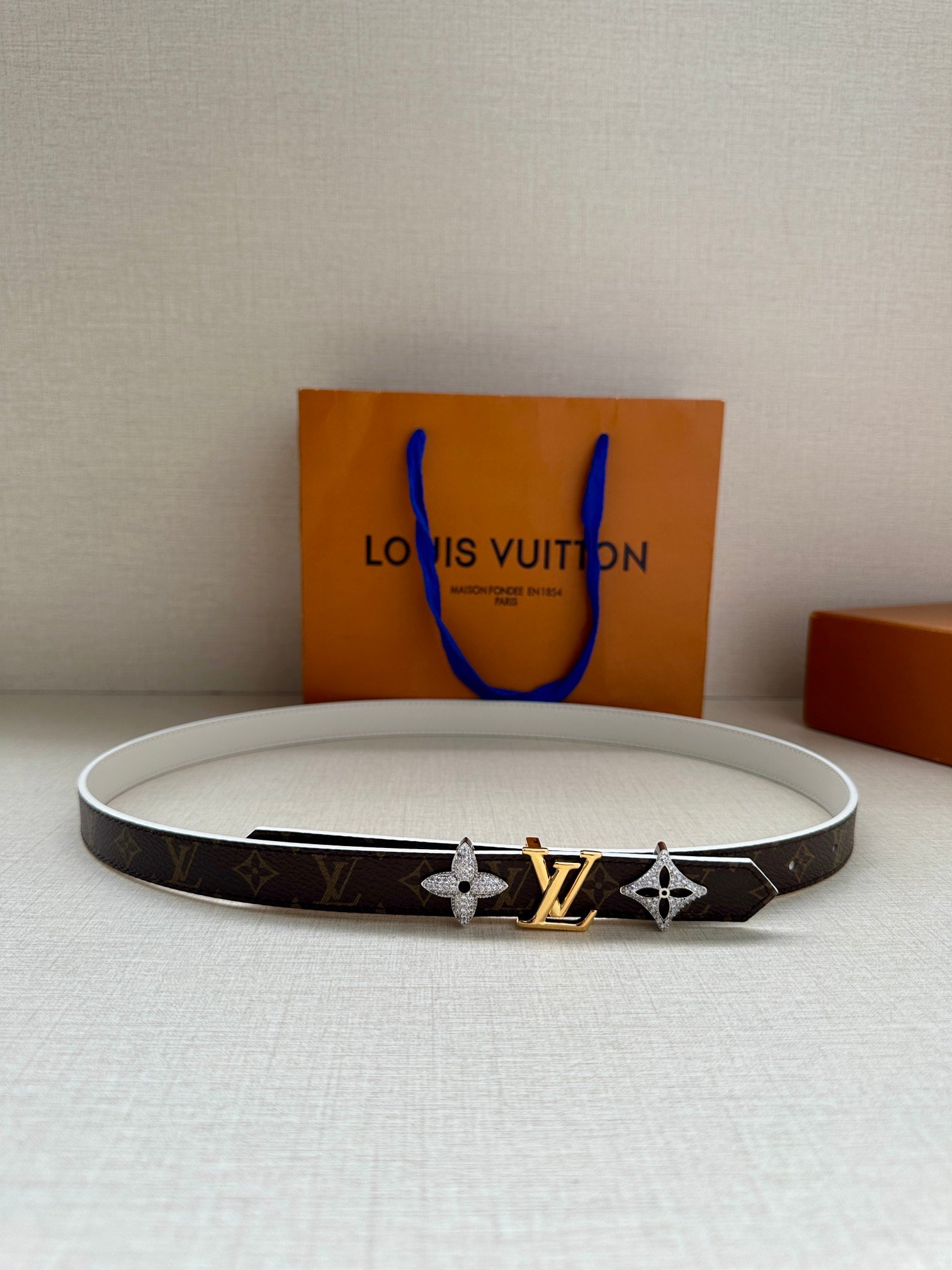 LV Belt