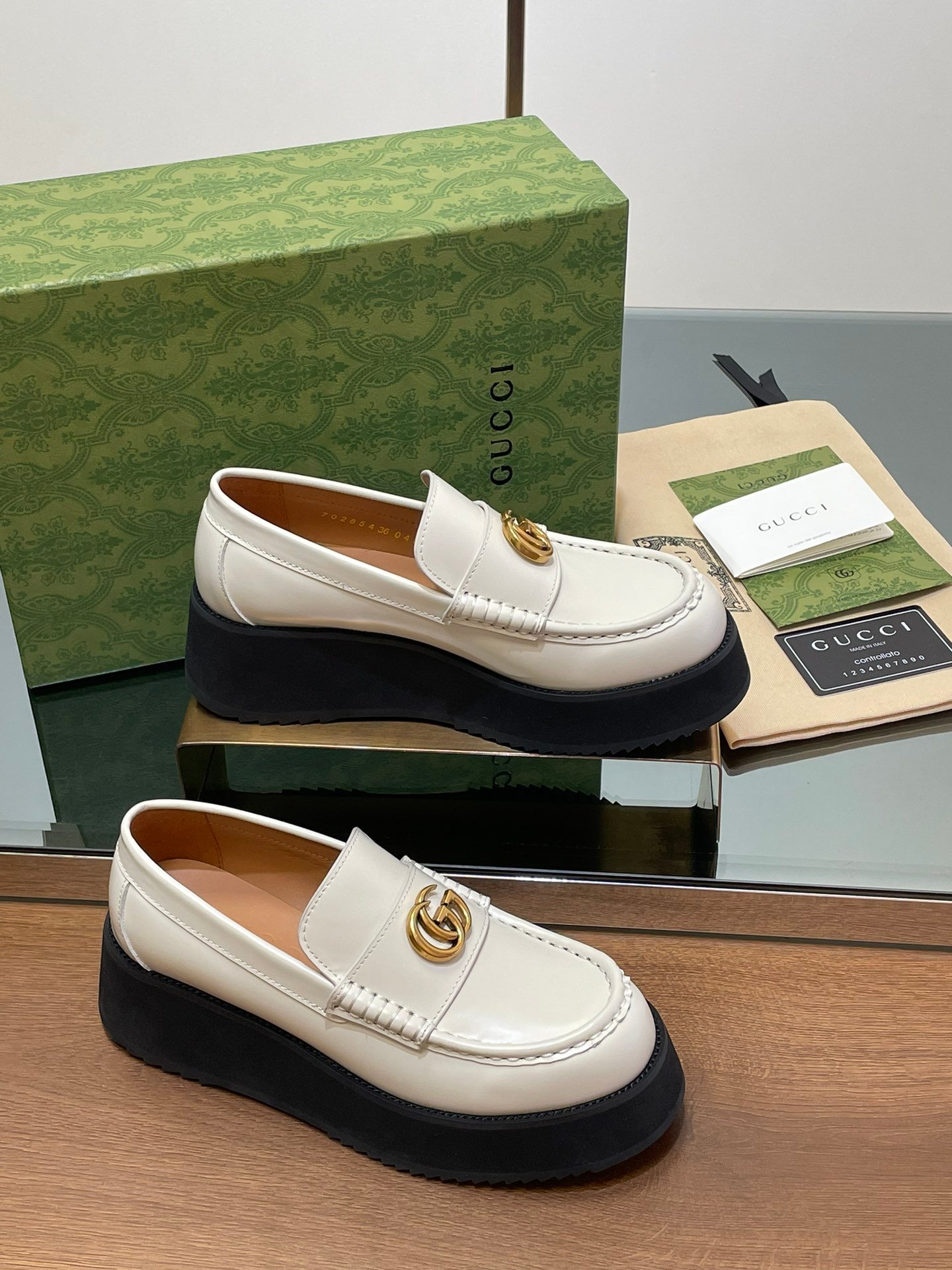 CUCCI WOMEN