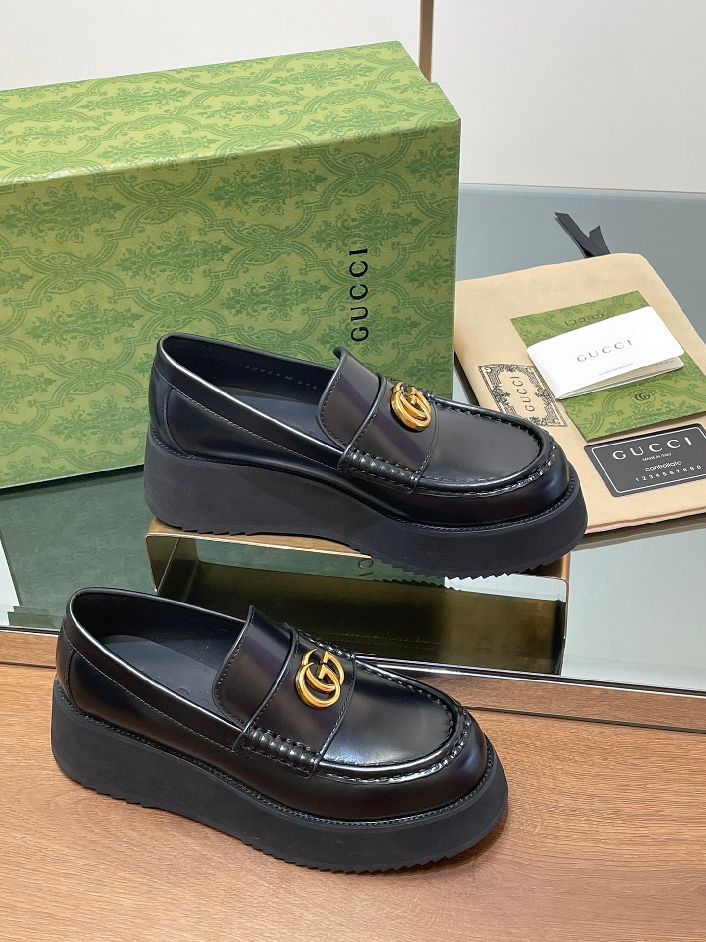 CUCCI WOMEN
