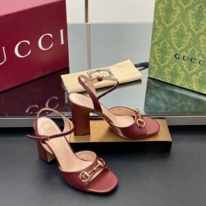 CUCCI  WOMEN
