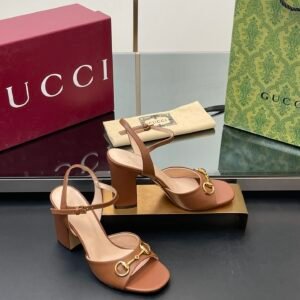 CUCCI  WOMEN