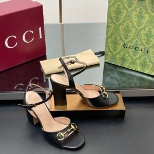 CUCCI  WOMEN