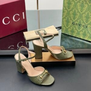 CUCCI  WOMEN