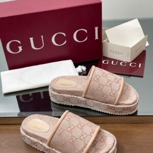 CUCCI  WOMEN