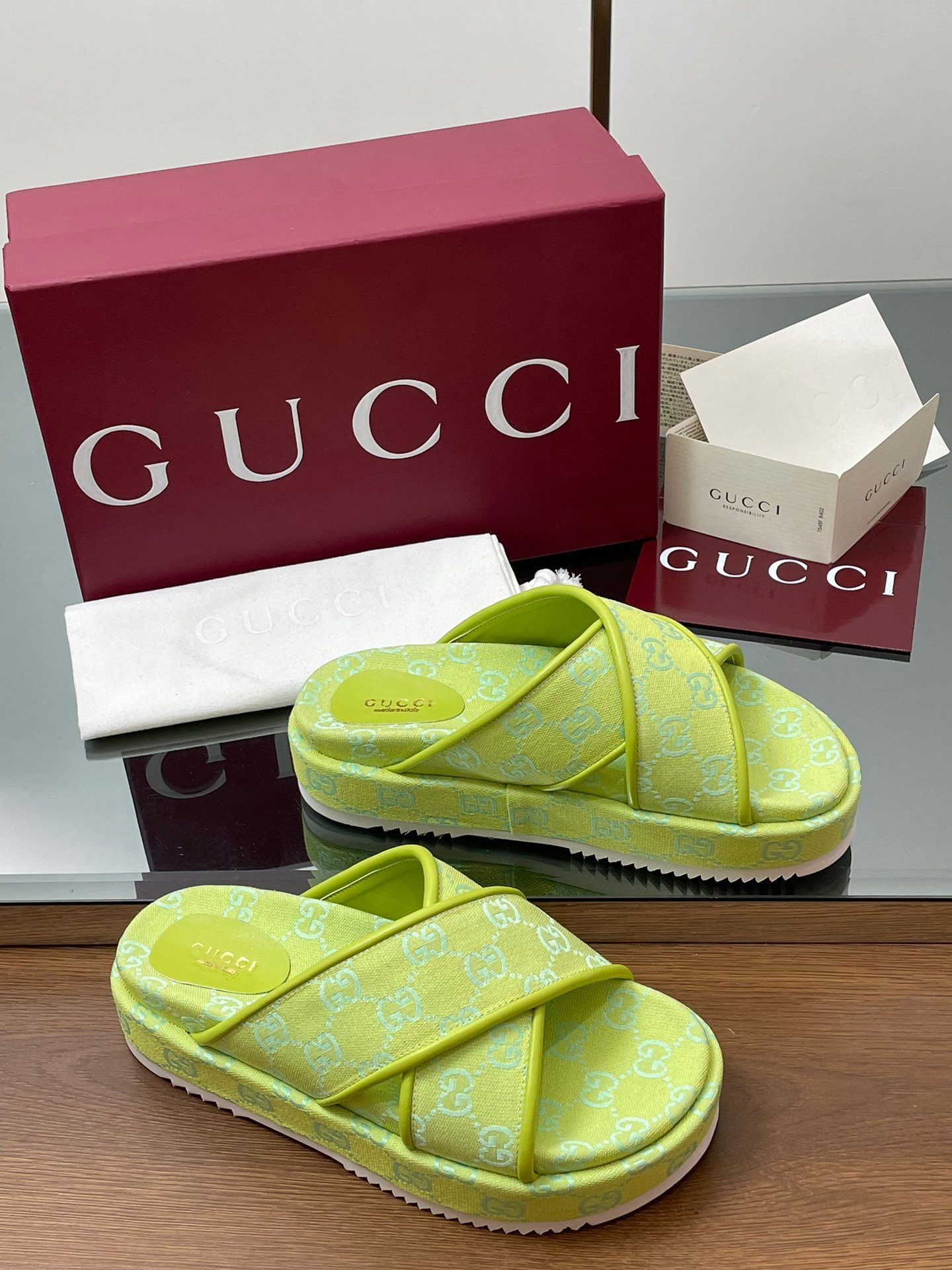 CUCCI WOMEN