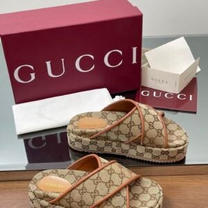 CUCCI  WOMEN