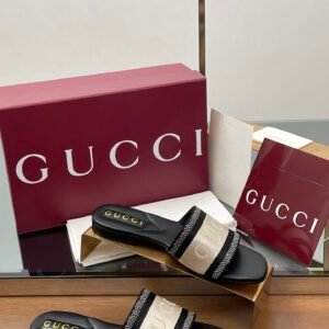 CUCCI  WOMEN