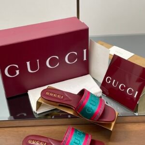 CUCCI  WOMEN