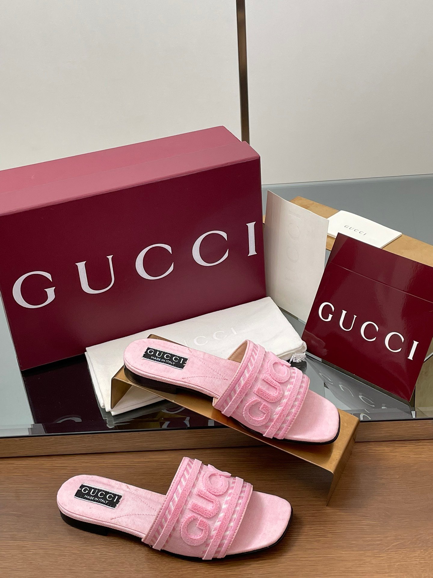 CUCCI WOMEN