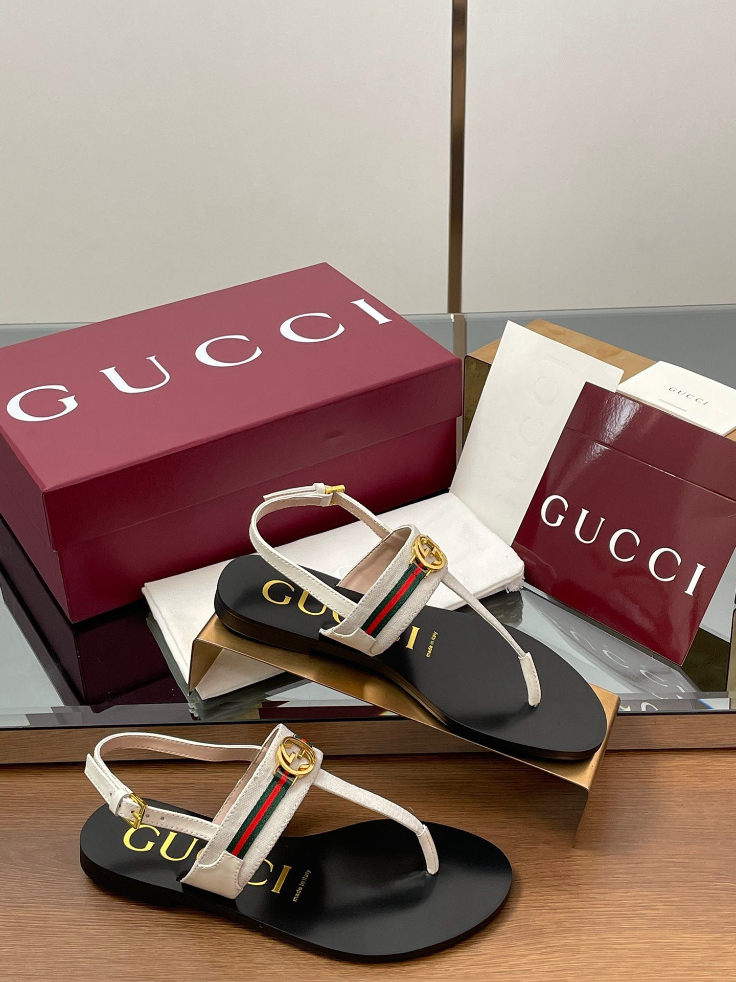CUCCI WOMEN