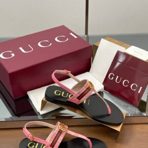 CUCCI WOMEN