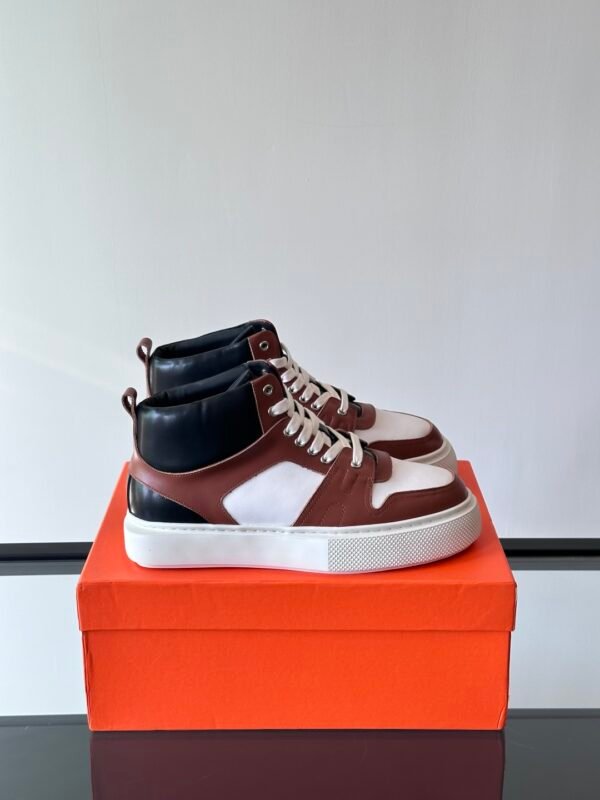 HERMES Man - Image 2