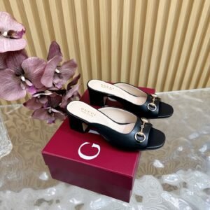 CUCCI WOMEN