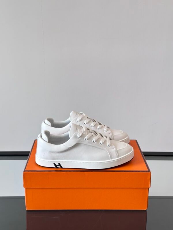 HERMES Man