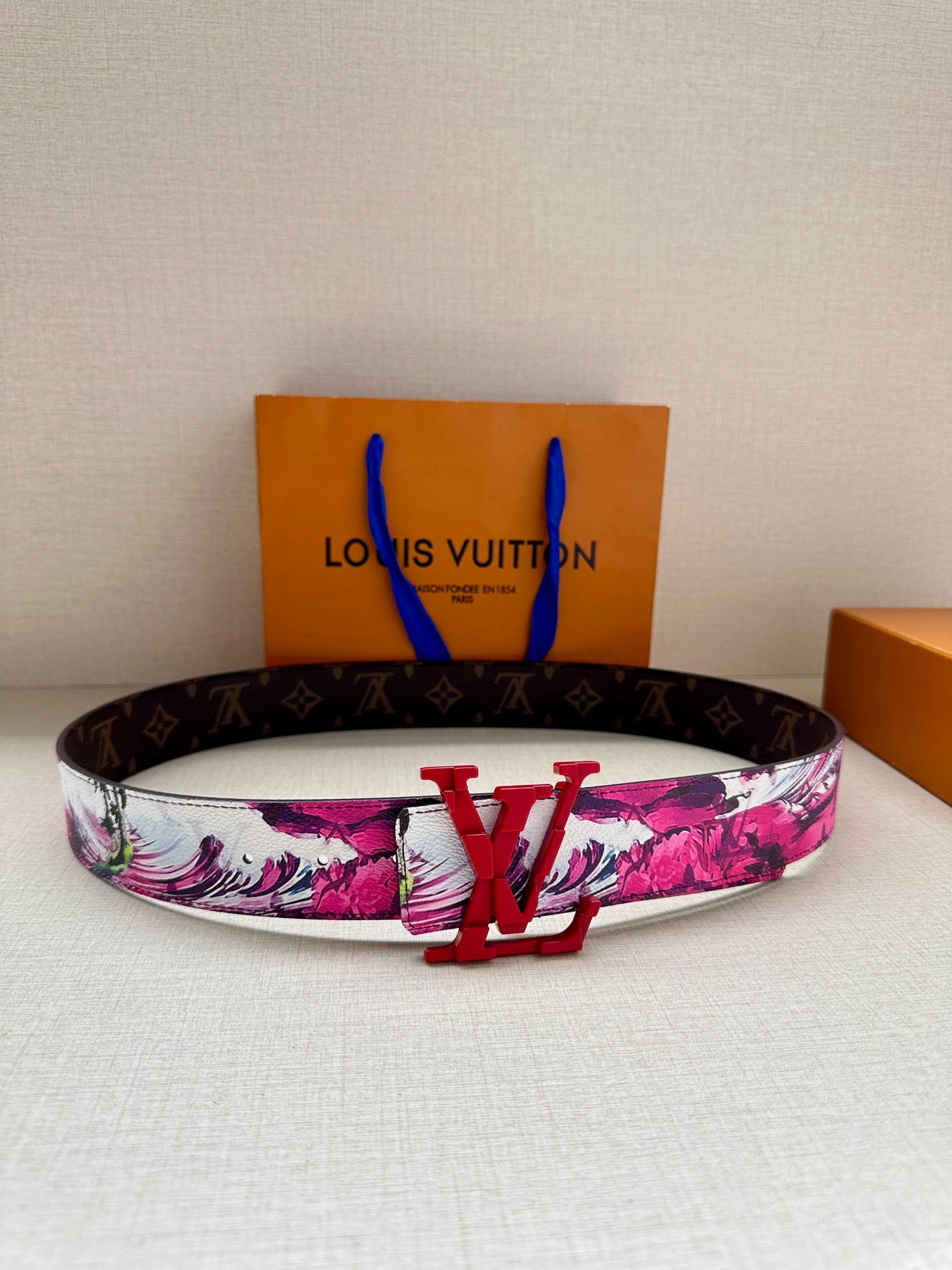 LV Belt