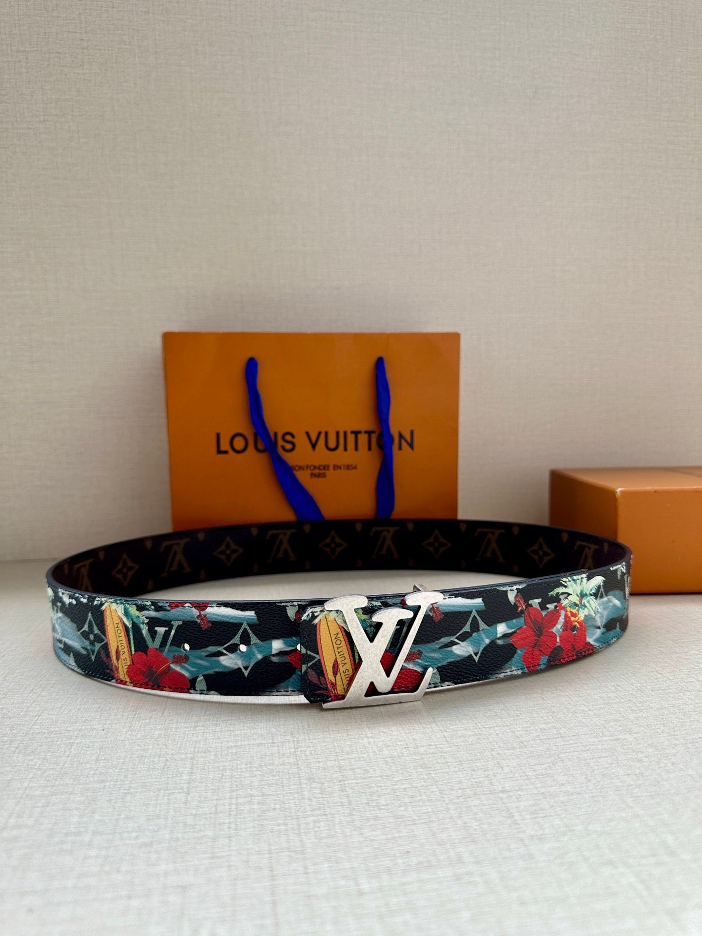 LV Belt