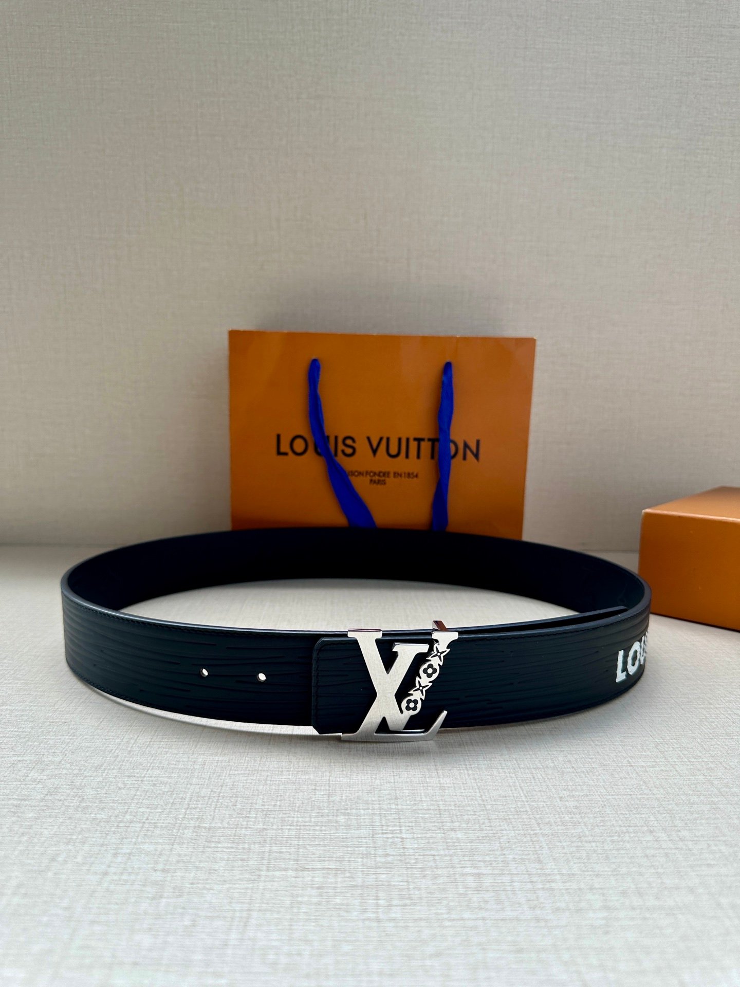 LV Belt