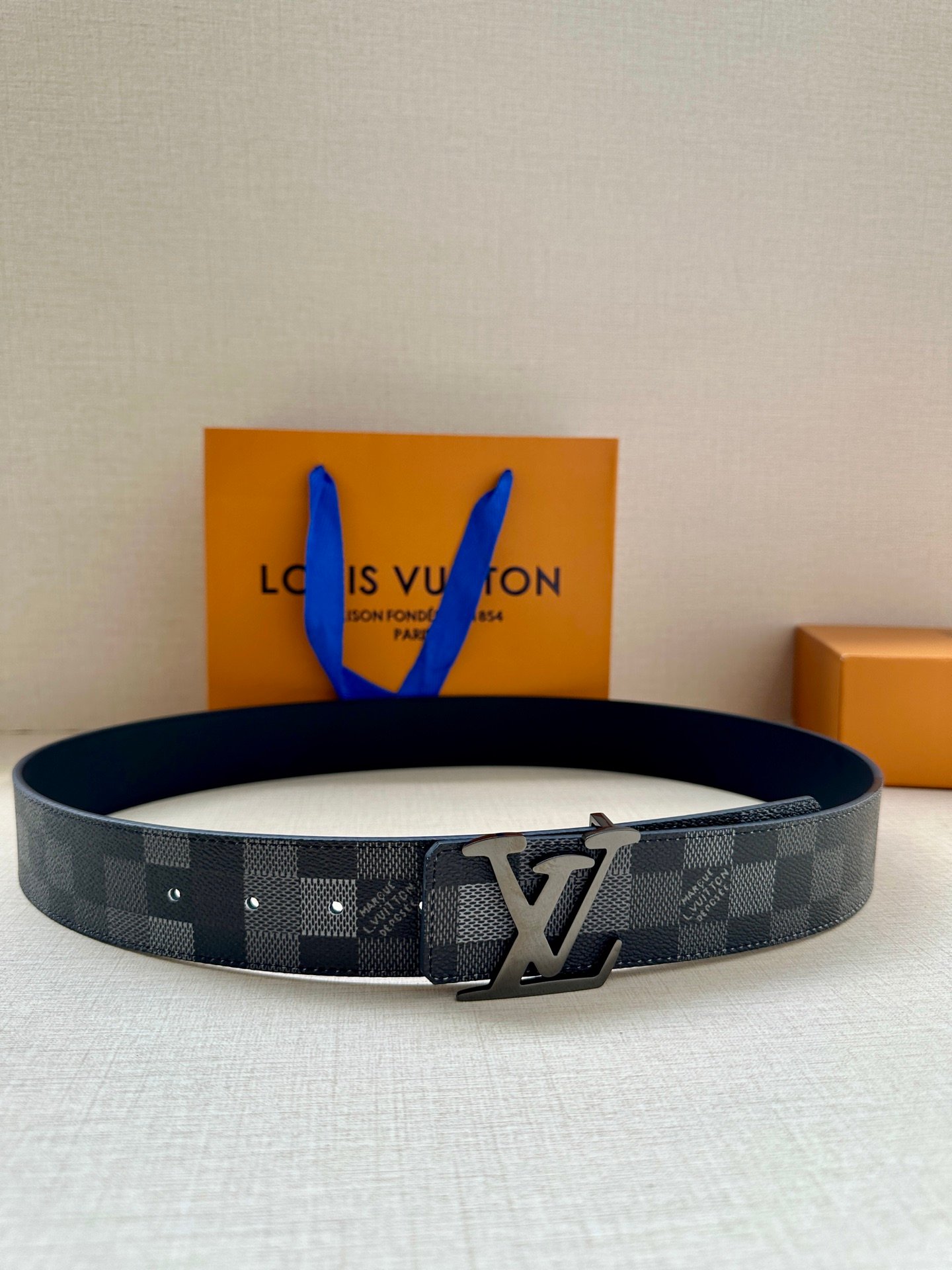 LV Belt